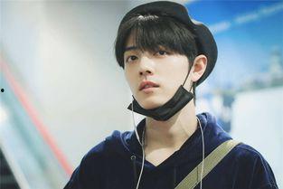 肖战粉丝最新爆料,揭秘明星背后的惊人真相！